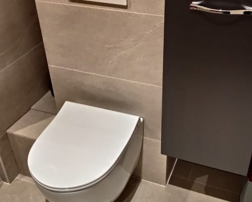 Neuilly_toilettes niche et meuble intégré