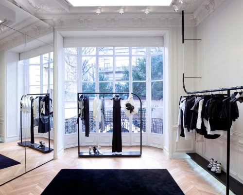 Showroom Lagerfeld presentoir